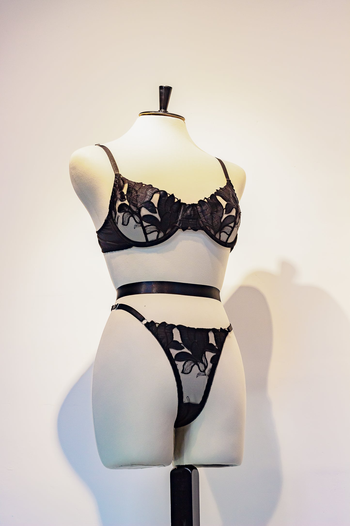 Set hojas negras